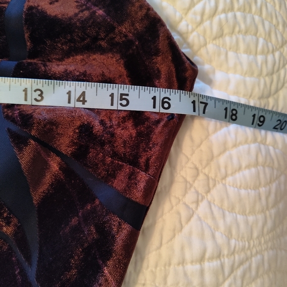 Rabbit Rabbit Rabbit design velvet dress - Picture 10 of 12